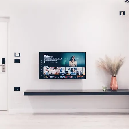 Mono Boutique Apartments Tirana Buitenkant foto